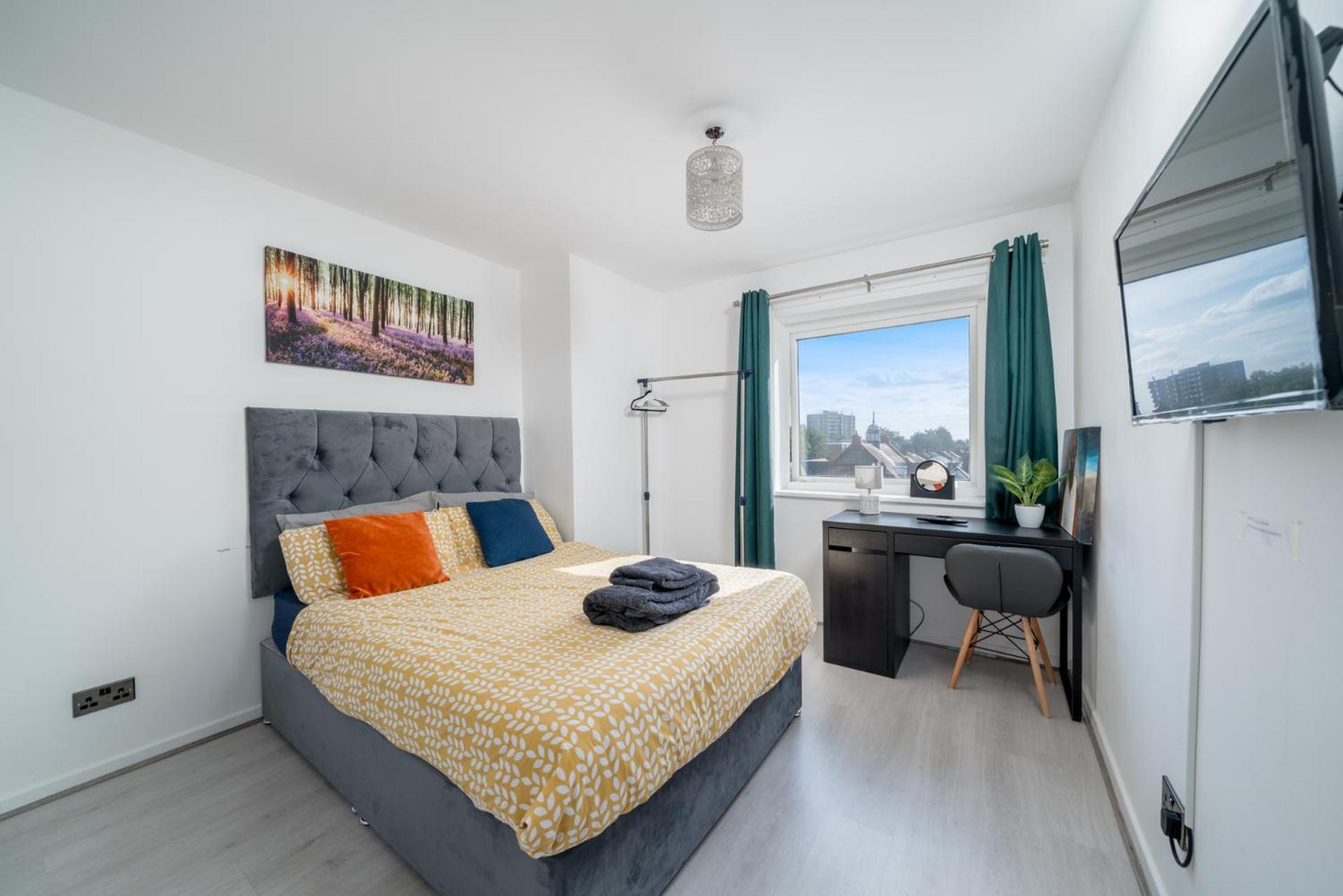Private Room In London Enfield With Parking Exterior photo